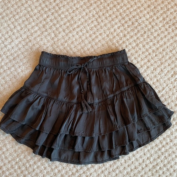 Aerie Ruffle Tiered Viscose Mini Skirt Washed Black/Gray - Picture 2 of 6
